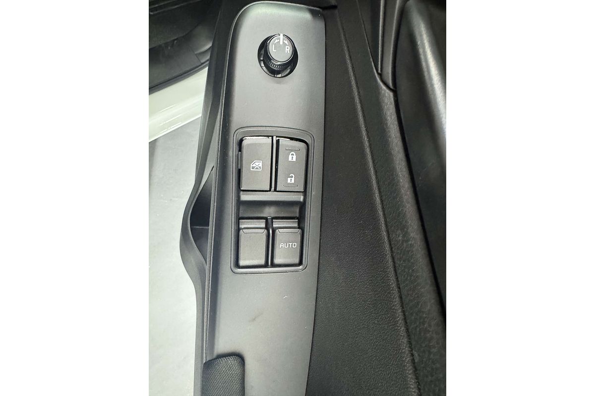 2025 Isuzu D-MAX SX 4X4