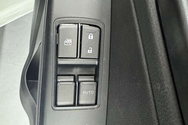 2025 Isuzu D-MAX SX 4X4