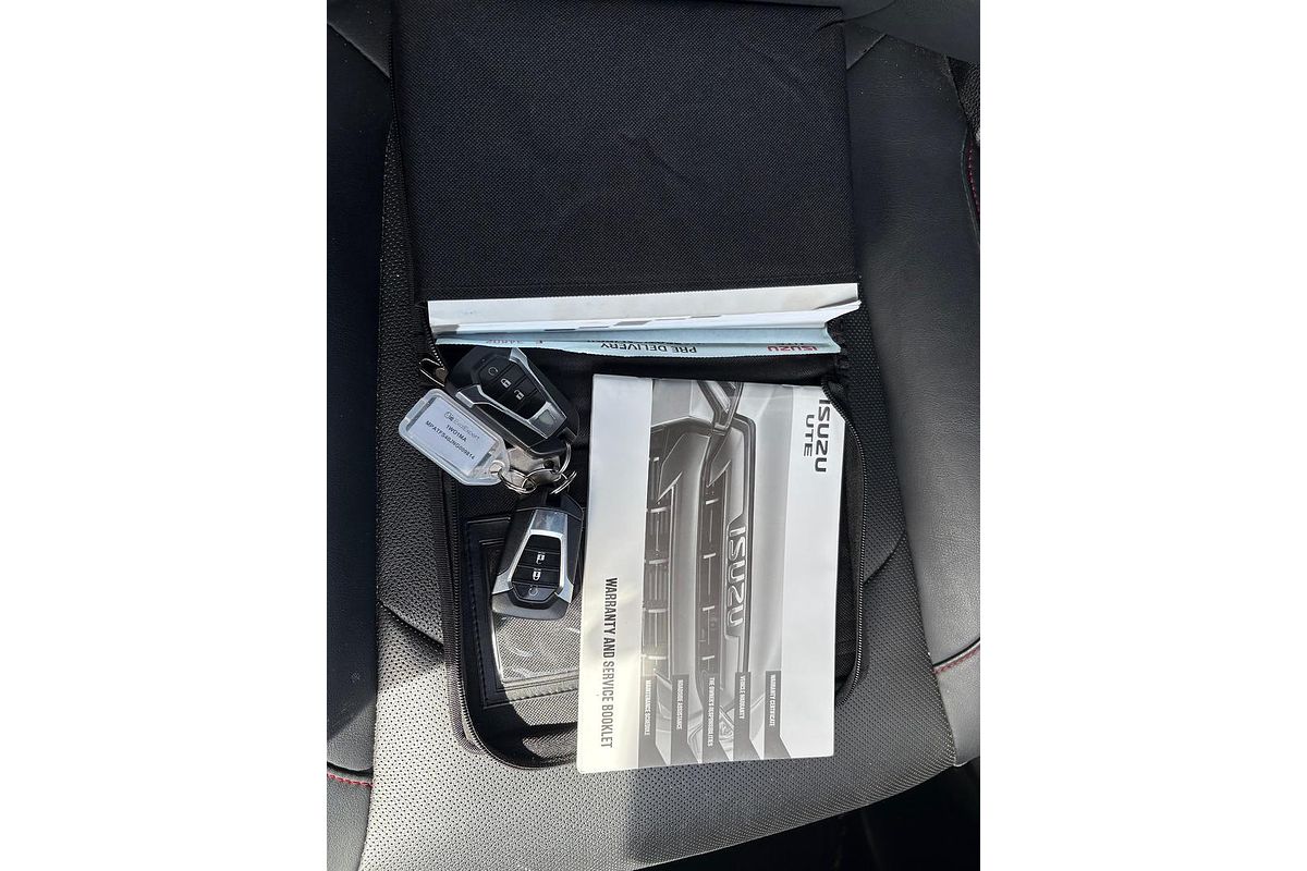 2022 Isuzu D-MAX X-TERRAIN 4X4