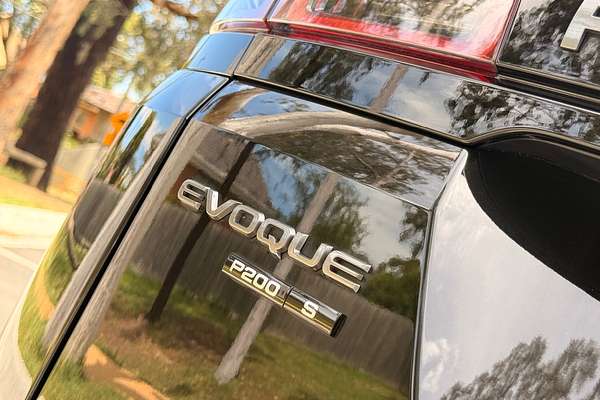 2019 Land Rover Range Rover Evoque P200 R-Dynamic S L551