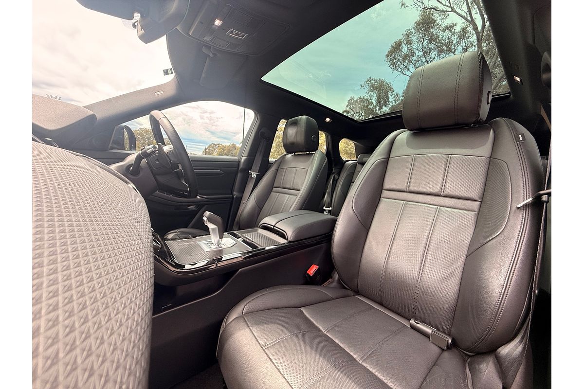 2019 Land Rover Range Rover Evoque P200 R-Dynamic S L551