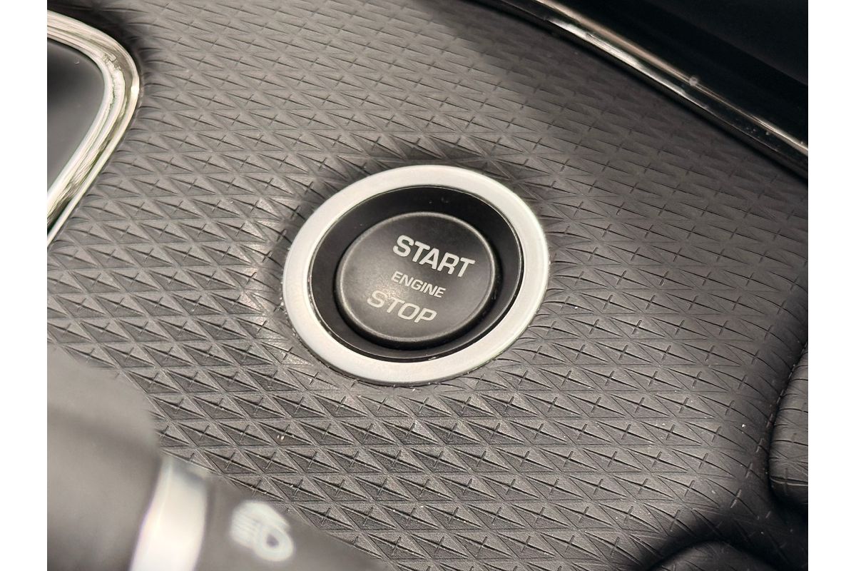 2019 Land Rover Range Rover Evoque P200 R-Dynamic S L551