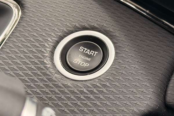 2019 Land Rover Range Rover Evoque P200 R-Dynamic S L551