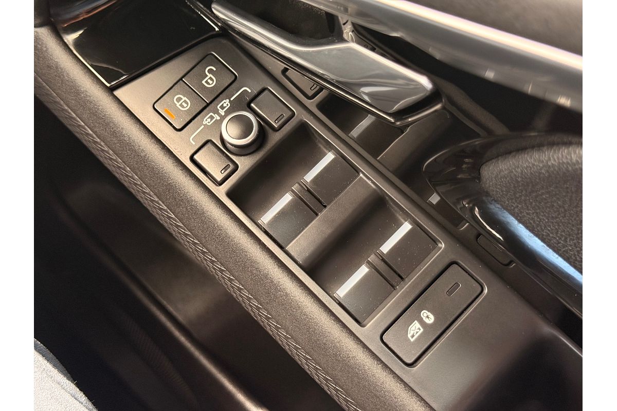 2019 Land Rover Range Rover Evoque P200 R-Dynamic S L551