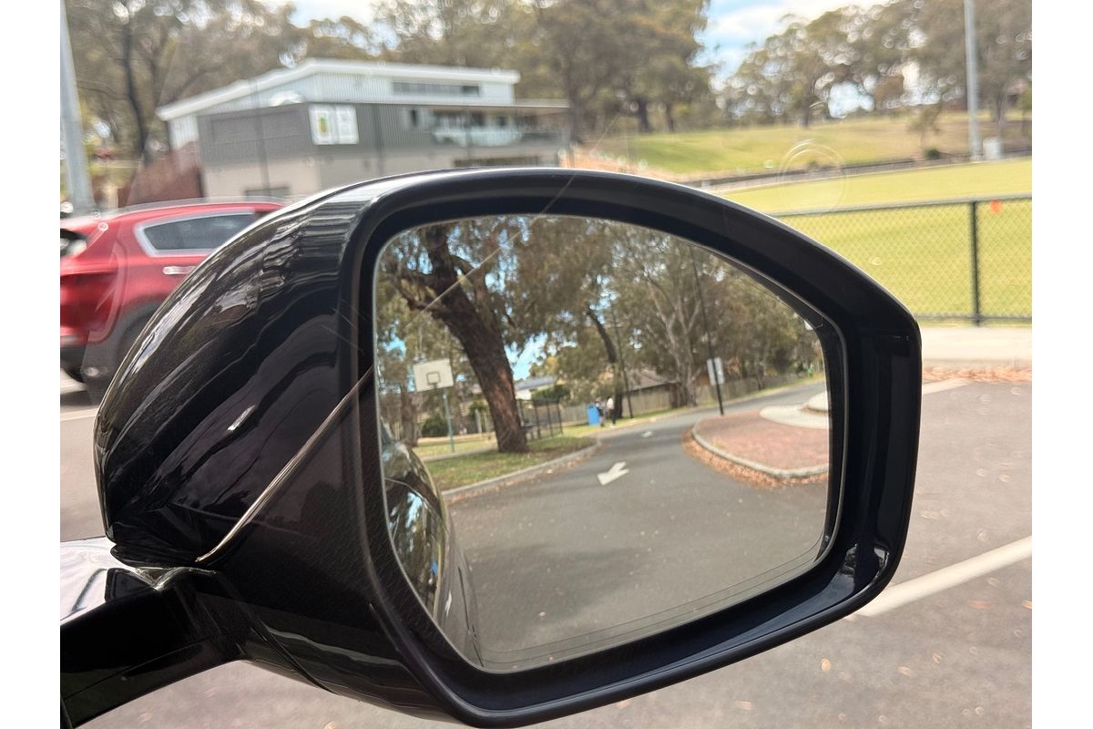 2019 Land Rover Range Rover Evoque P200 R-Dynamic S L551