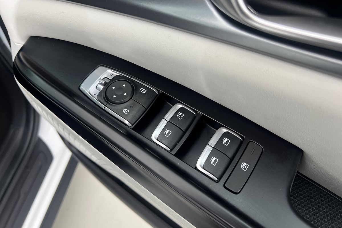 2023 Kia Carnival S KA4