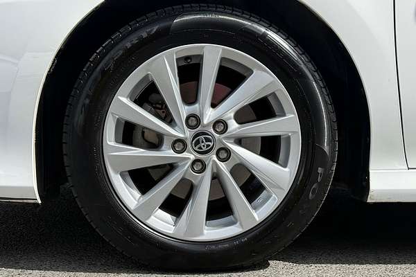 2021 Toyota Camry Ascent AXVH70R