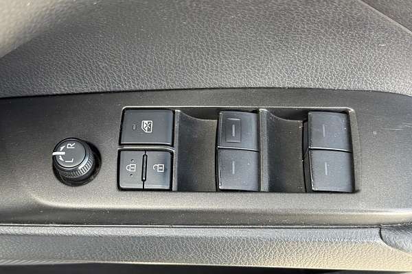 2021 Toyota Camry Ascent AXVH70R