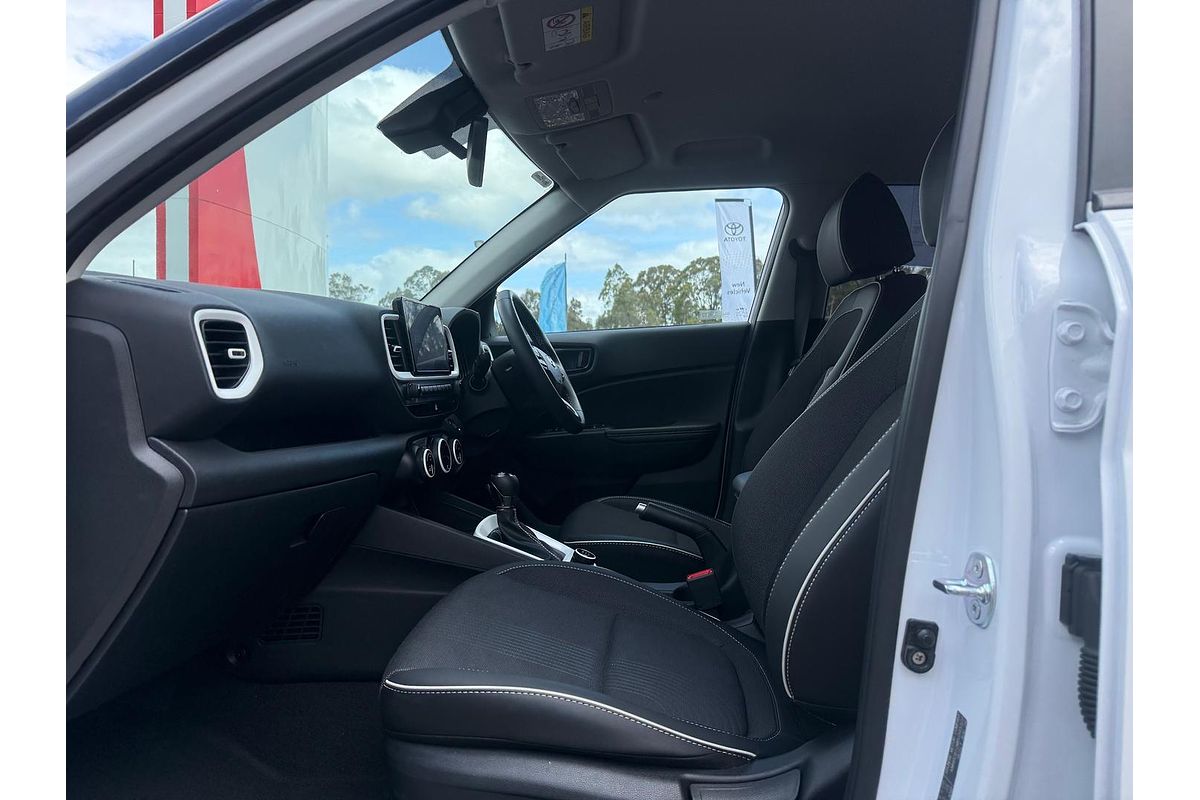 2024 Hyundai Venue Elite QX.V5