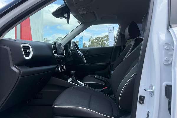 2024 Hyundai Venue Elite QX.V5