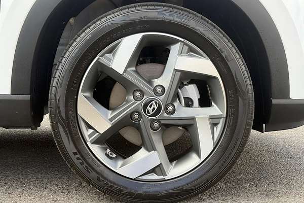 2024 Hyundai Venue Elite QX.V5