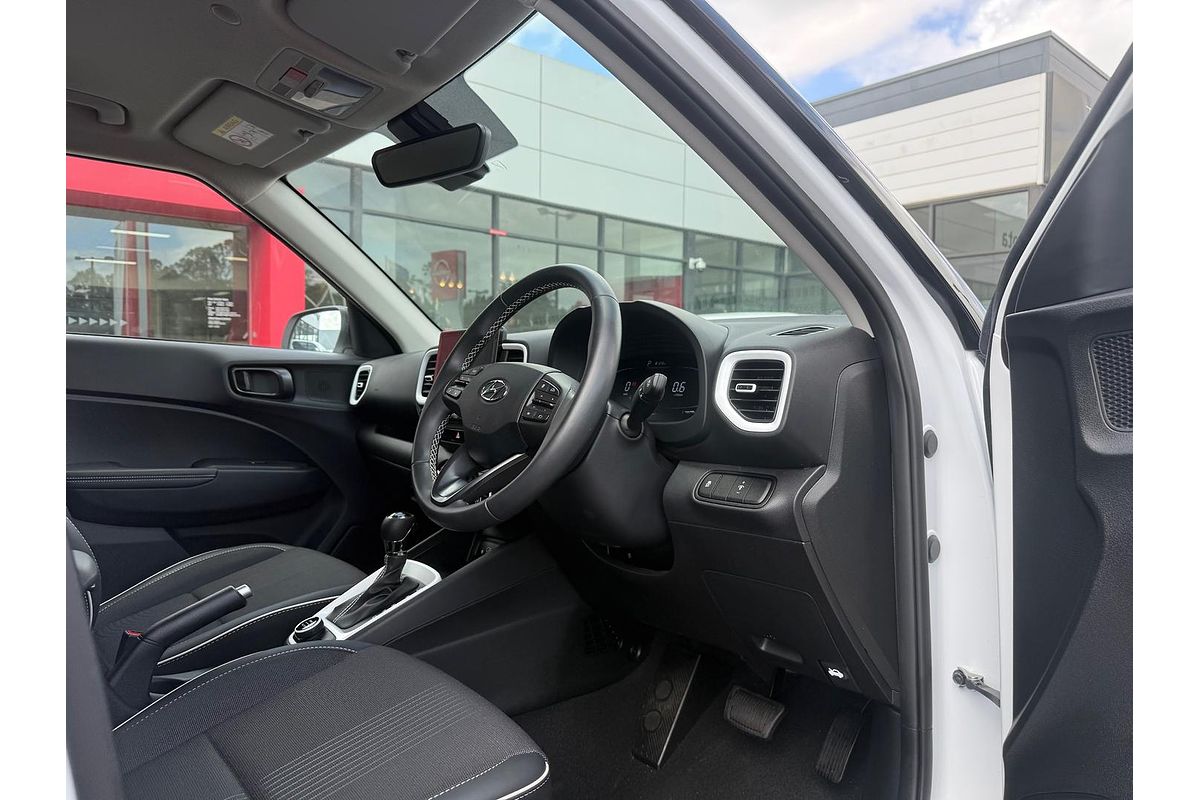 2024 Hyundai Venue Elite QX.V5
