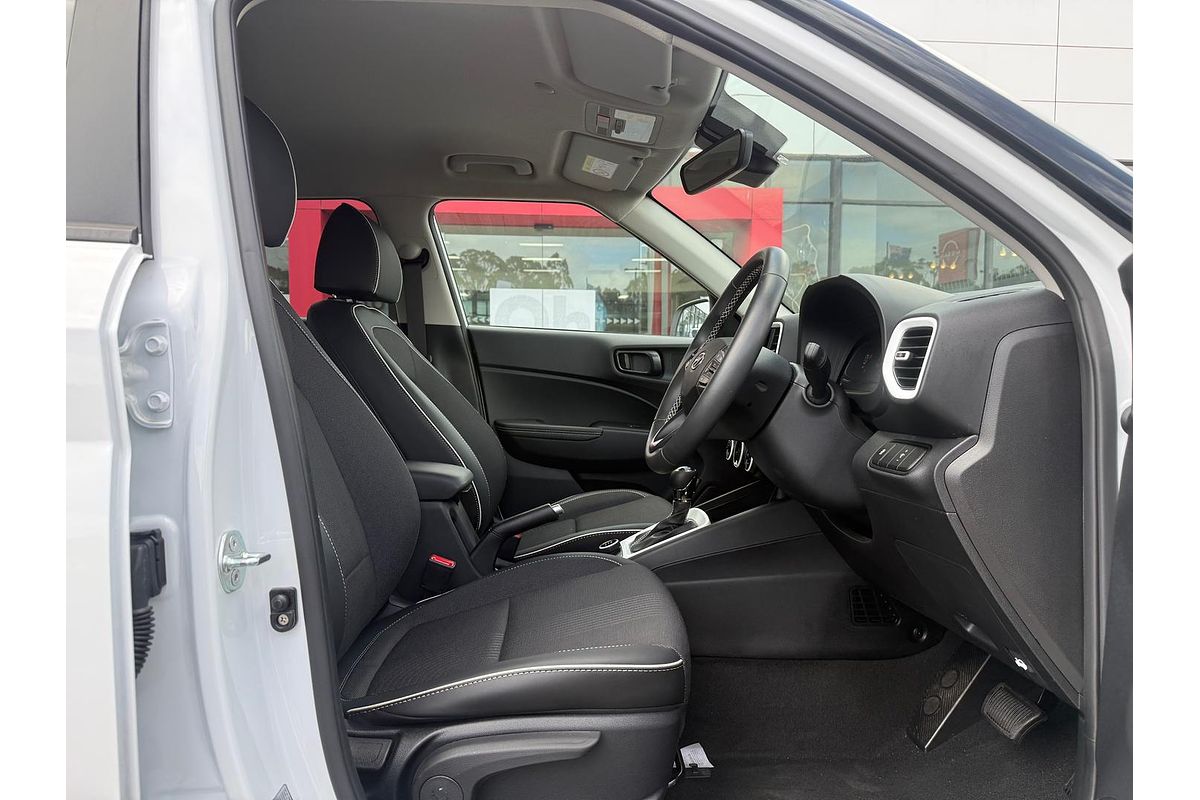 2024 Hyundai Venue Elite QX.V5