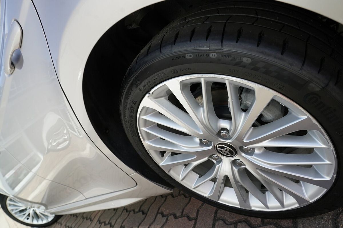 2020 Toyota Camry SL GSV70R