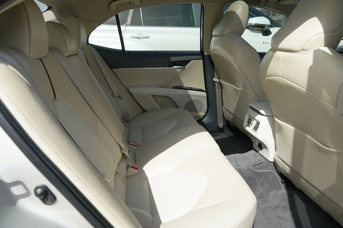 2020 Toyota Camry SL GSV70R