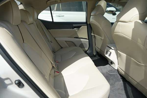 2020 Toyota Camry SL GSV70R