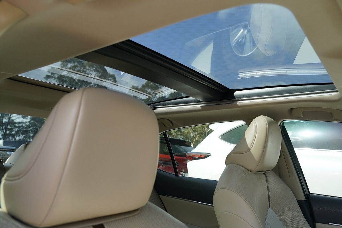 2020 Toyota Camry SL GSV70R