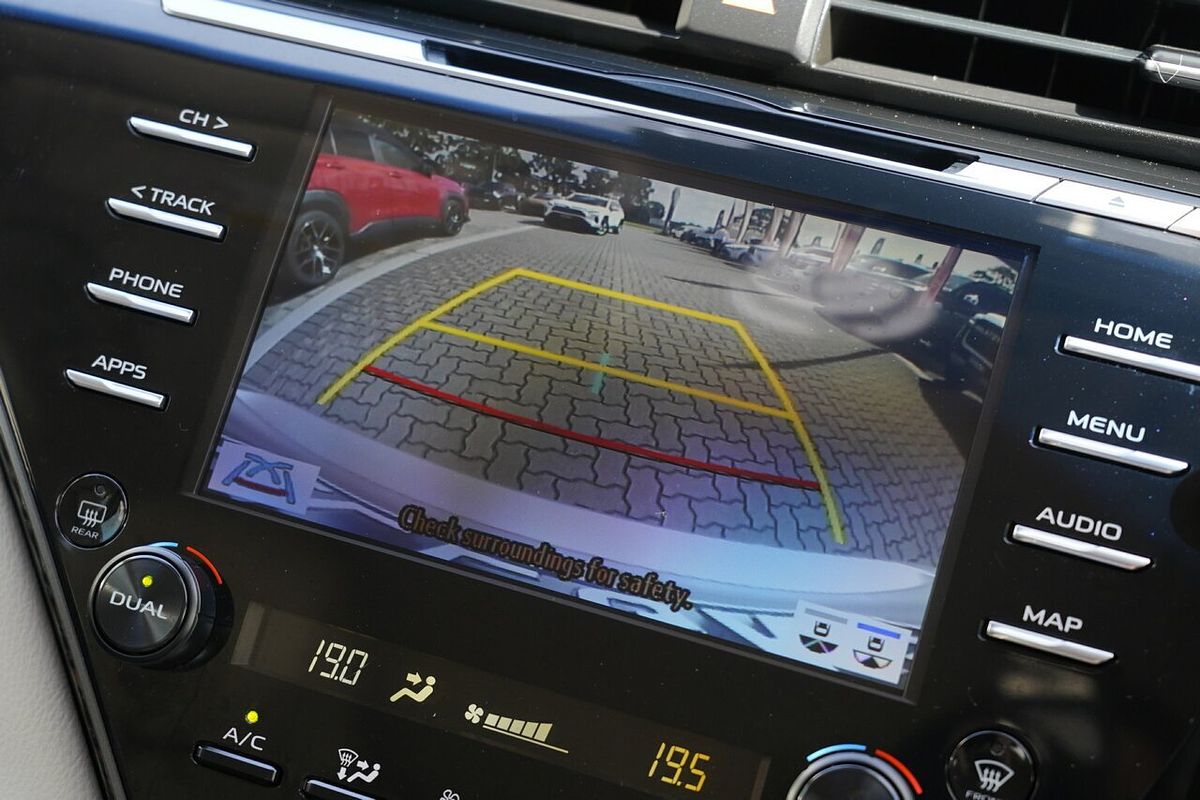 2020 Toyota Camry SL GSV70R