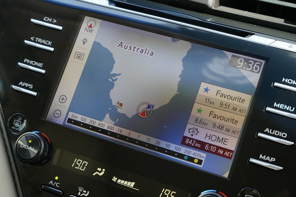 2020 Toyota Camry SL GSV70R