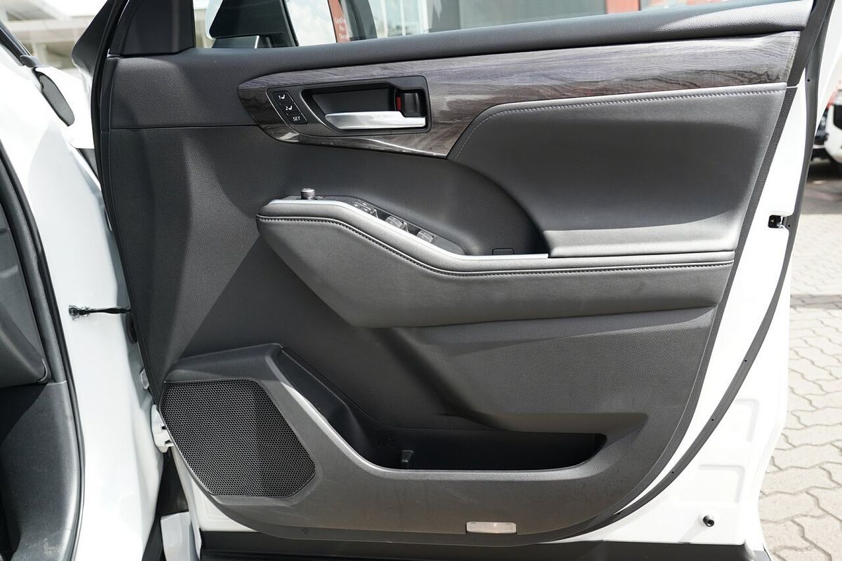 2023 Toyota Kluger Grande AXUH78R