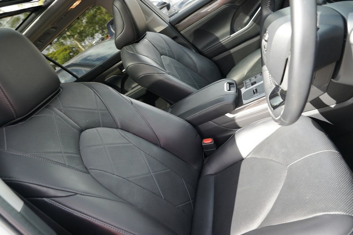 2023 Toyota Kluger Grande AXUH78R