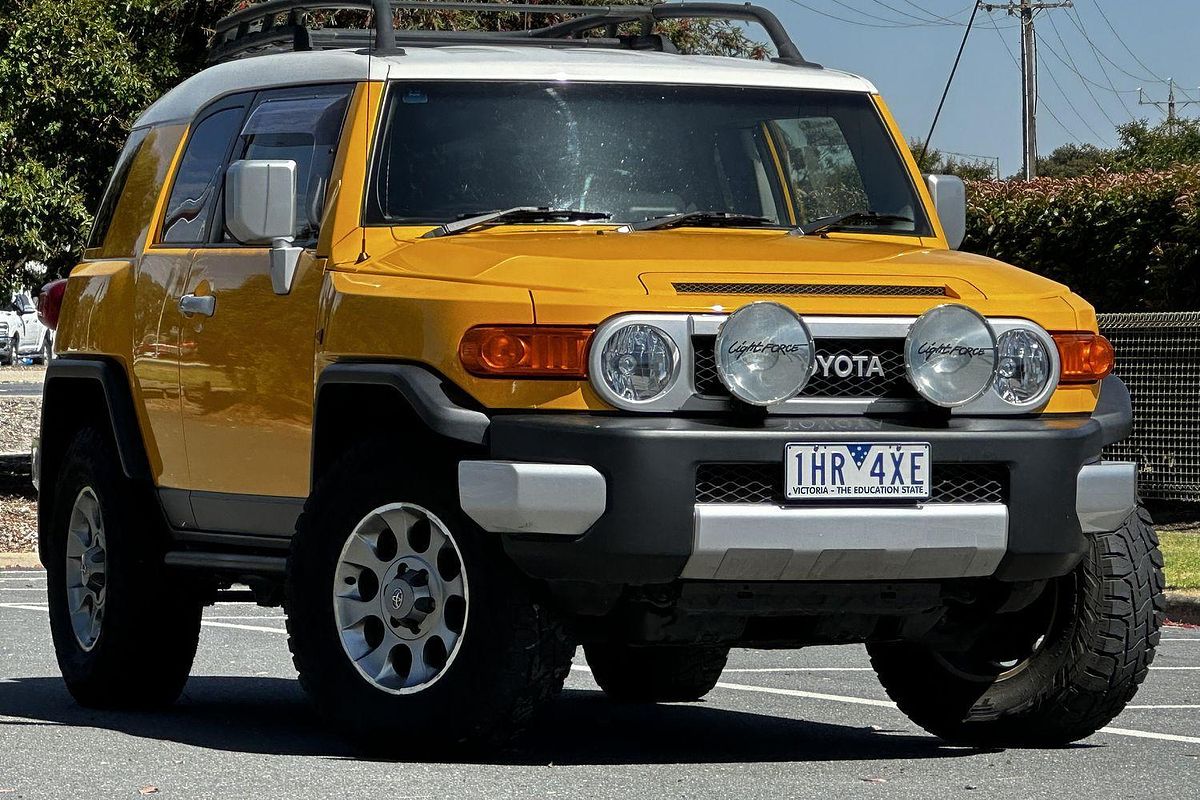 2016 Toyota FJ Cruiser GSJ15R MY14