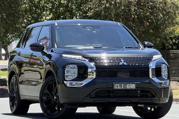 2023 Mitsubishi Outlander LS ZM