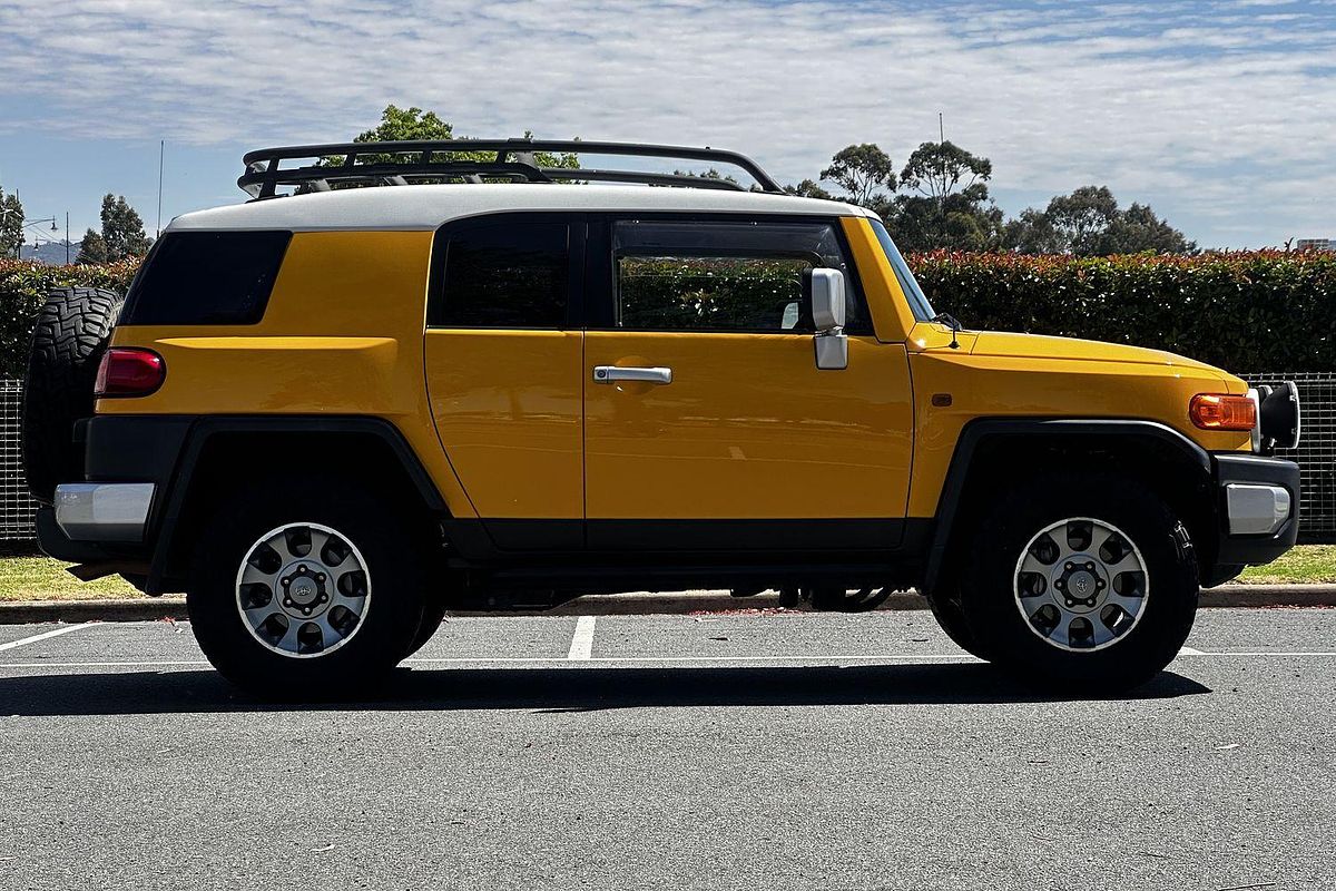 2016 Toyota FJ Cruiser GSJ15R MY14