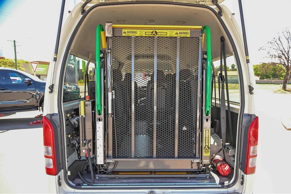 2017 Toyota Hiace Commuter KDH223R ELWB High Roof