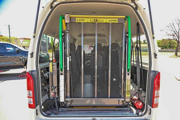 2017 Toyota Hiace Commuter KDH223R ELWB High Roof