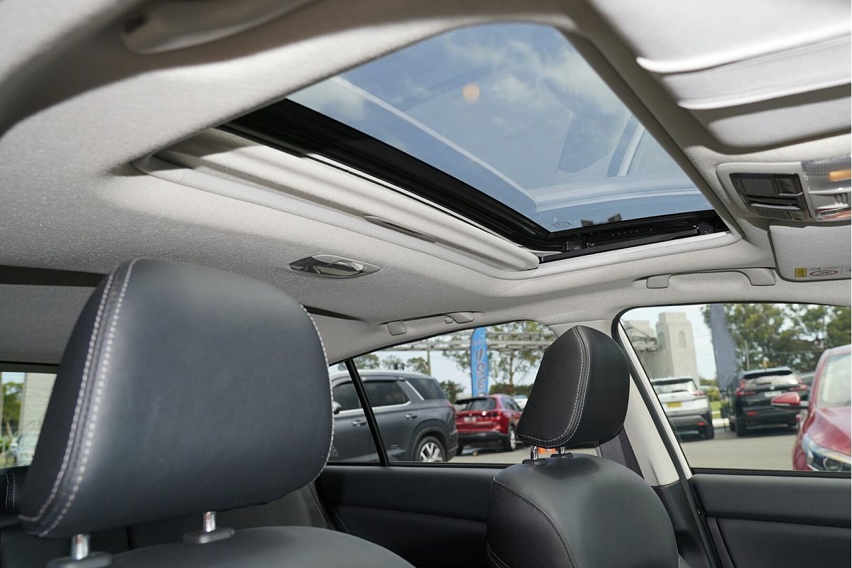 2023 Honda HR-V e:HEV L