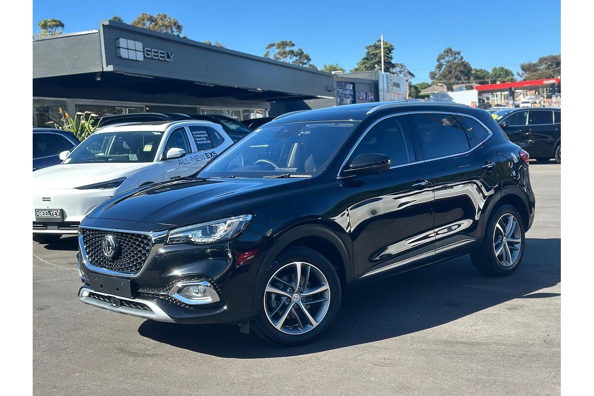 2022 MG HS Essence SAS23