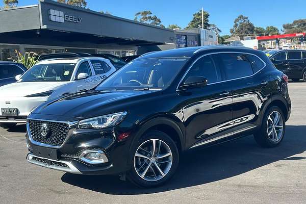 2022 MG HS Essence SAS23 thumb-0