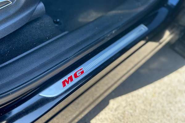2022 MG HS Essence SAS23 thumb-3