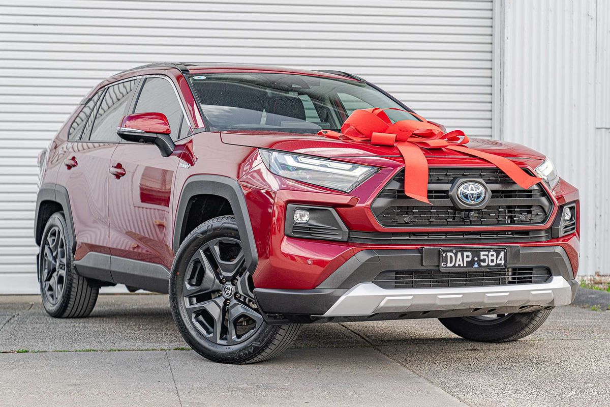 2024 Toyota RAV4 Edge AXAH54R