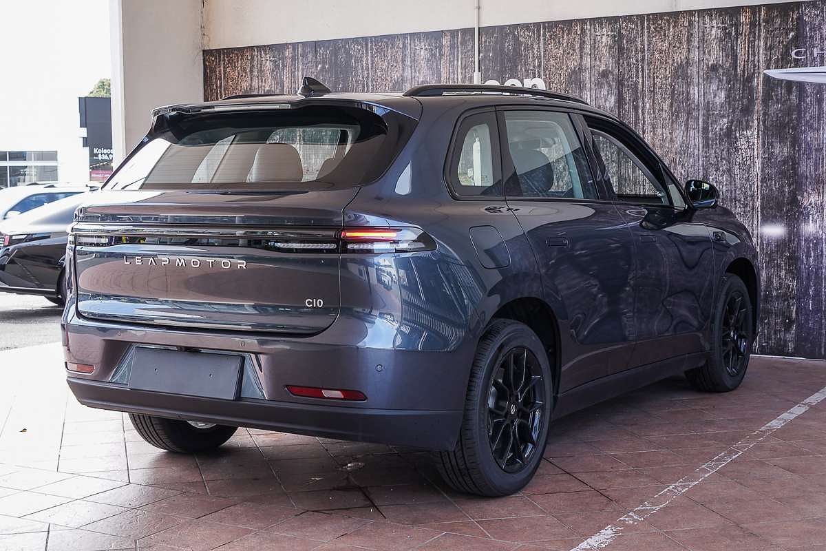 2025 Leapmotor C10 REEV Ultra Hybrid Style in Midnight Grey | Demo SUV ...