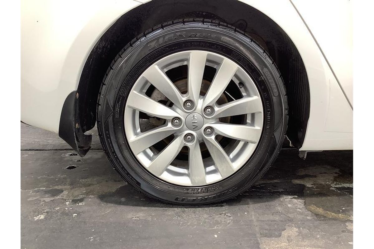 2013 Kia Cerato Si YD