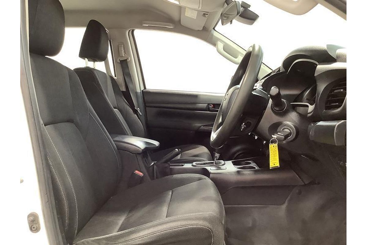 2019 Toyota Hilux SR GUN126R 4X4