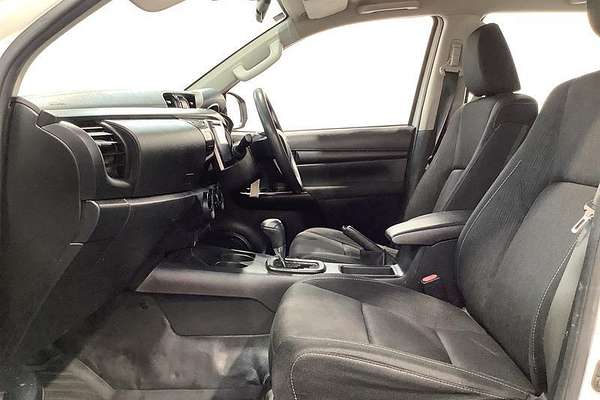 2019 Toyota Hilux SR GUN126R 4X4
