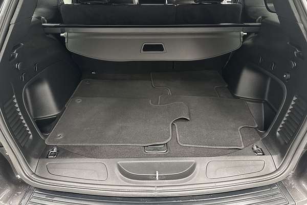 2021 Jeep Grand Cherokee Night Eagle WK