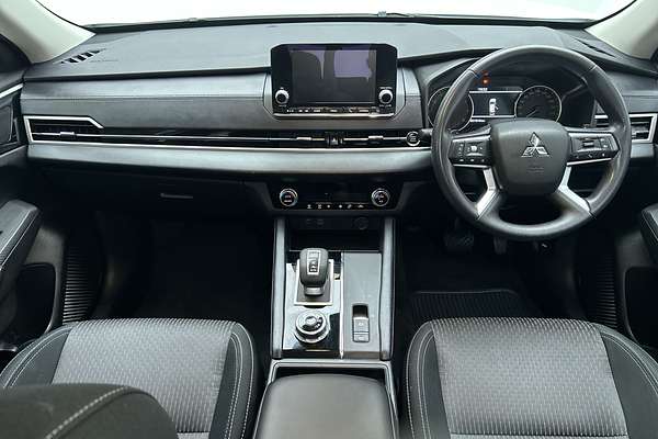 2023 Mitsubishi Outlander ES ZM thumb-19