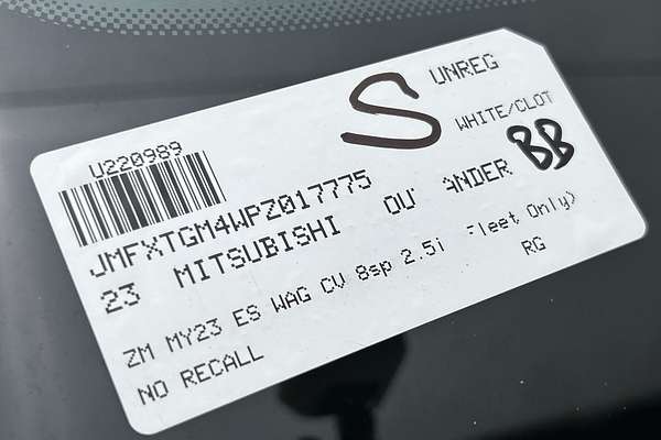 2023 Mitsubishi Outlander ES ZM thumb-23