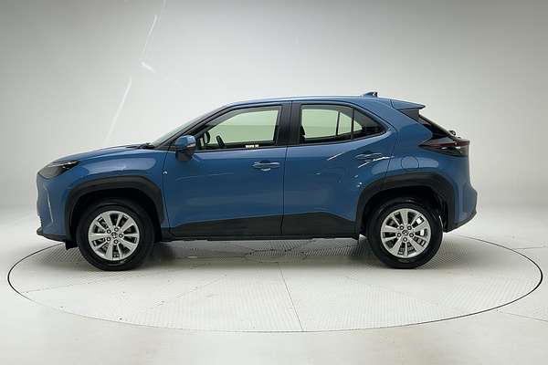 2023 Toyota Yaris Cross GX MXPB10R thumb-4