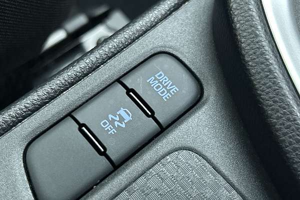 2023 Toyota Yaris Cross GX MXPB10R thumb-17