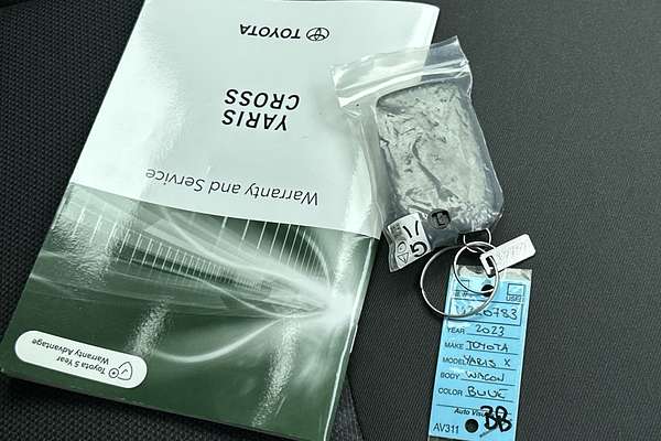 2023 Toyota Yaris Cross GX MXPB10R thumb-22