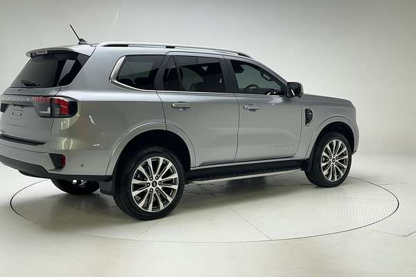 2024 Ford Everest Platinum 3.0L thumb-7