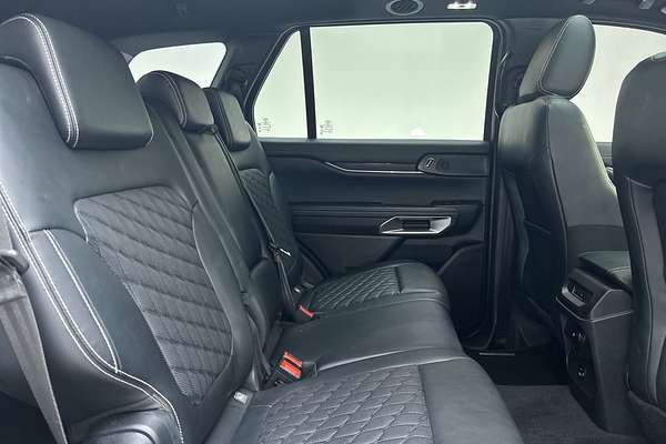 2024 Ford Everest Platinum 3.0L thumb-11