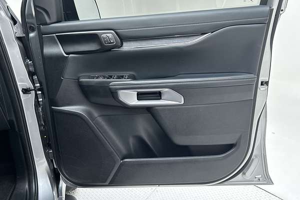 2024 Ford Everest Platinum 3.0L thumb-18