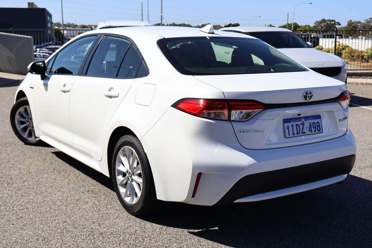 2022 Toyota Corolla Ascent Sport Hybrid ZWE211R