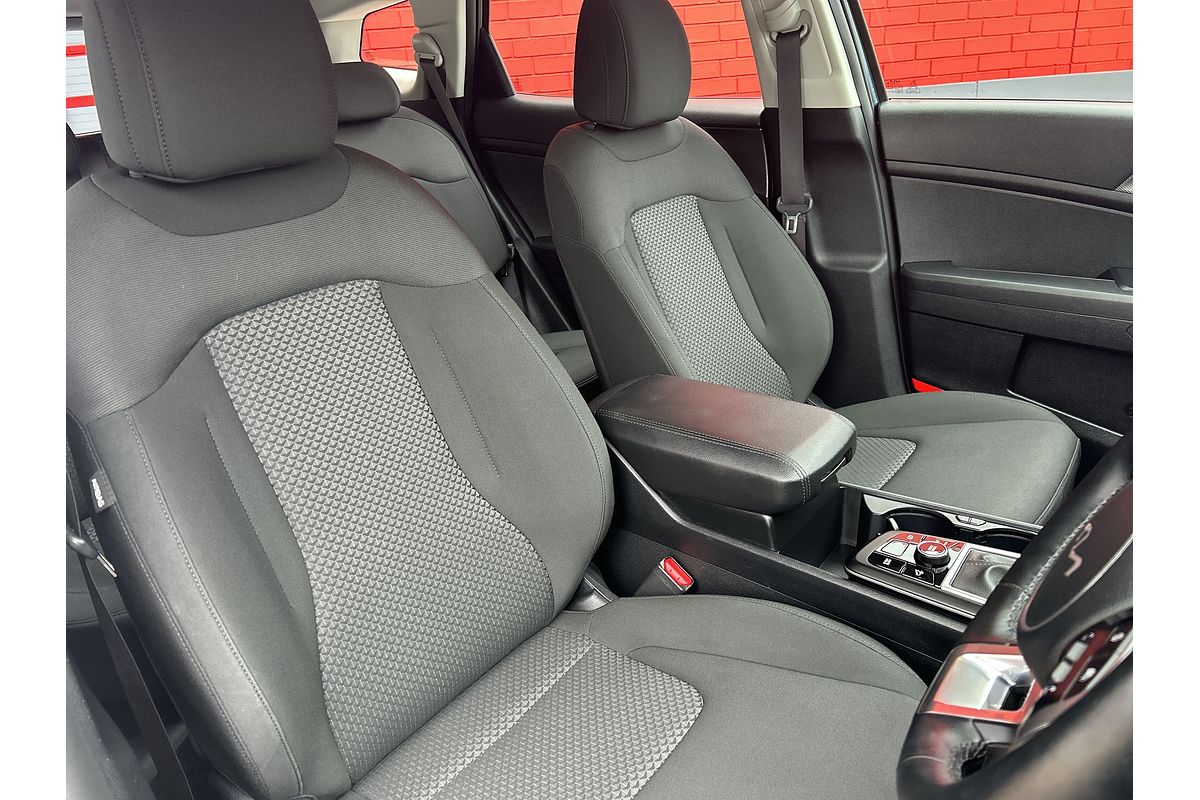 2024 Kia Sportage S NQ5